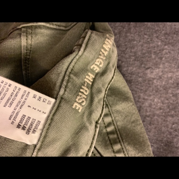Green AE Cargo Pants - Picture 4 of 4
